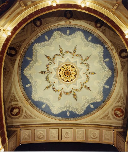 Longiano, Teatro Petrella, decorazione di Girolamo Bellani e Giovanni Canepa.jpg