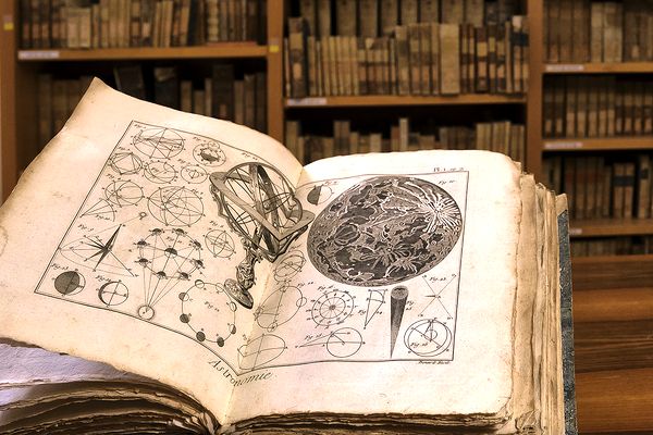 Biblioteca comunale “Glauco Lombardi” di Colorno - Fondo storico “Belloni” (foto di Gigi Montali)