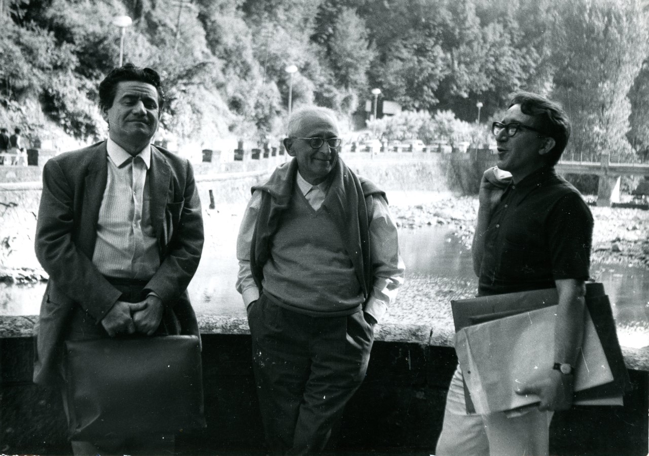 Francesco Arcangeli, Giuseppe Raimondi e Andrea Emiliani a Porretta Terme nell'estate 1968 (foto Paolo Biavati)
