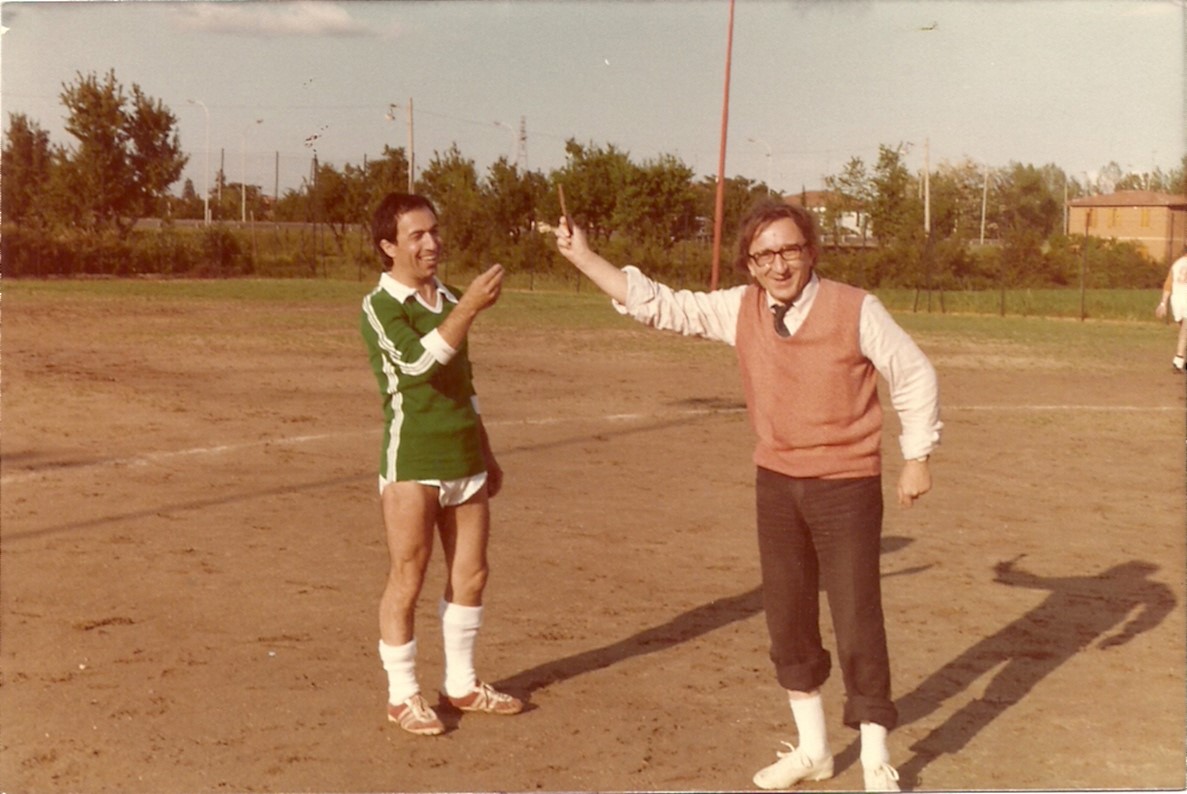 Andrea Emiliani nel ruolo di arbitro [anni ‘70]