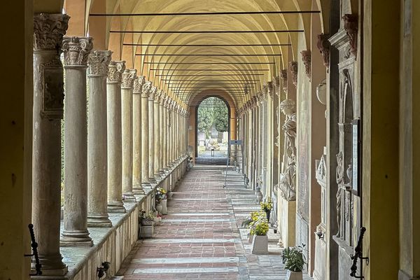 Cimitero monumentale della Certosa, Bologna - foto Andrea Scardova (Regione Emilia-Romagna, Settore Patrimonio culturale)