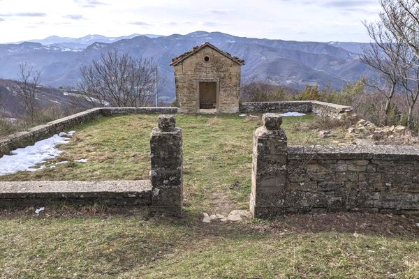 Cimitero di Valmaggiore, Castel del Rio (Bologna) - foto Luca Negroni - “WebGIS del Patrimonio culturale dell’Emilia-Romagna” (Ministero della cultura, Segretariato regionale per l’Emilia-Romagna)