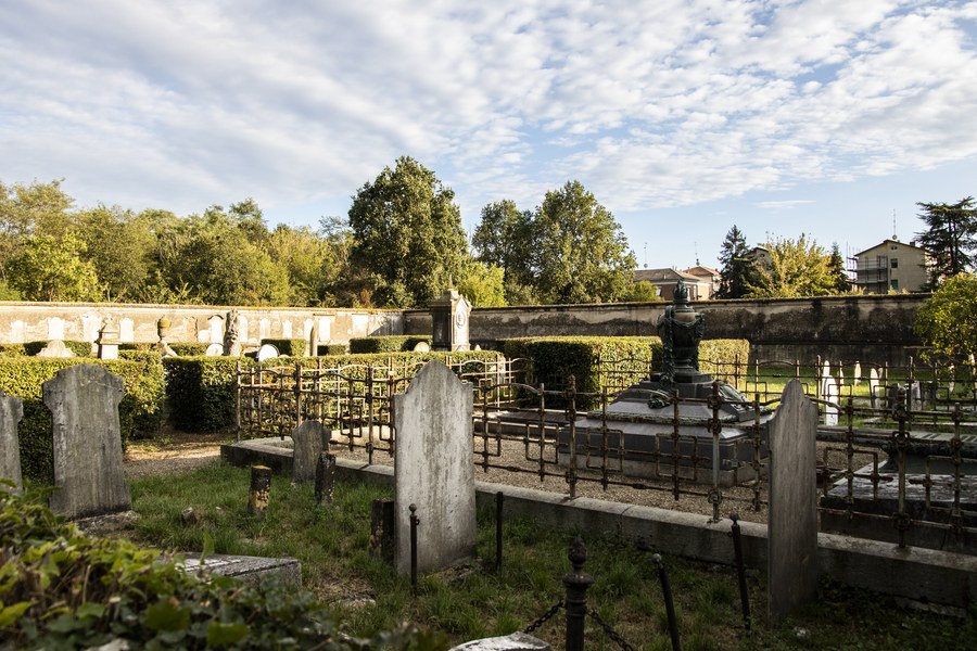 Cimitero Ebraico di Reggio Emilia - foto Andrea Mainardi (Archivio Istoreco)