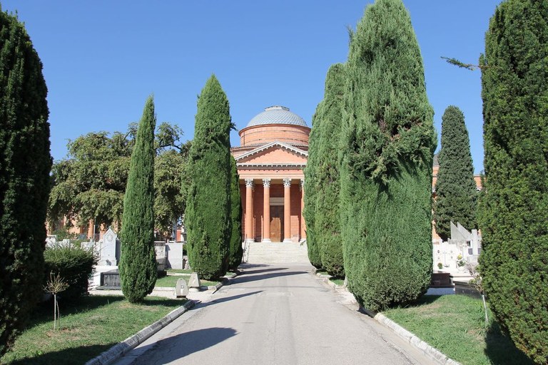 Cimitero-monumentale-Forlì_foto-Gianni_Careddu_Wlm-2018_CC-BY-SA.jpg