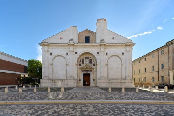 Rimini, Tempio Malatestiano - foto di Andrea Scardova