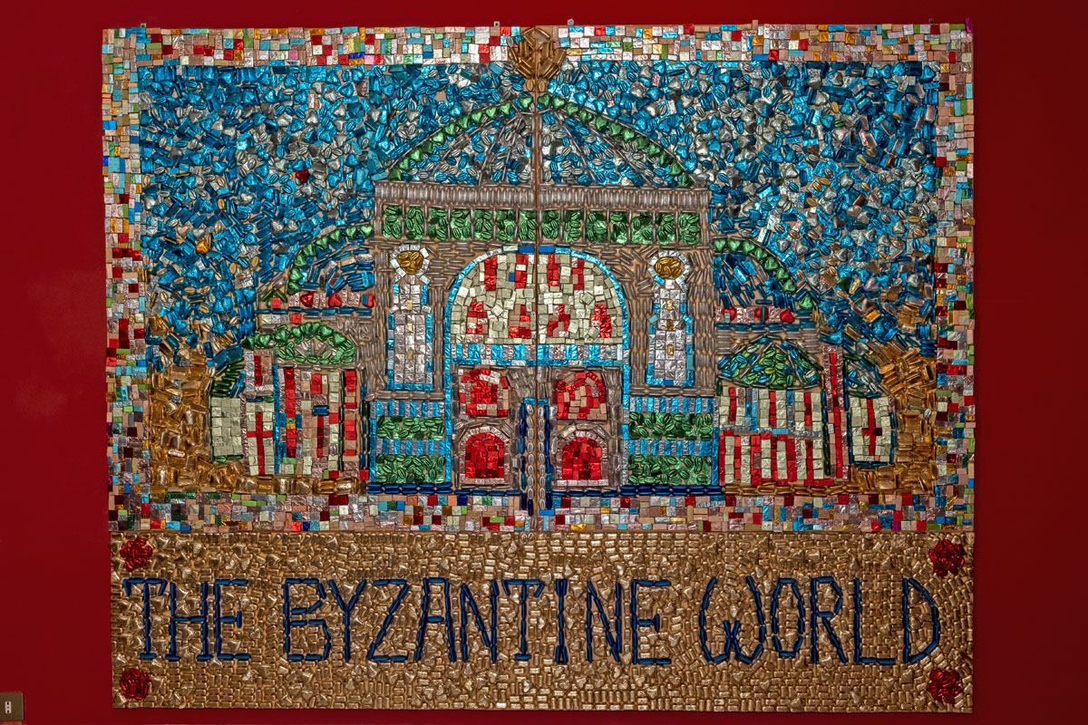 The Byzantine World 1999 cioccolatini su tavola 190 x 240 cm Archivio Aldo Mondino