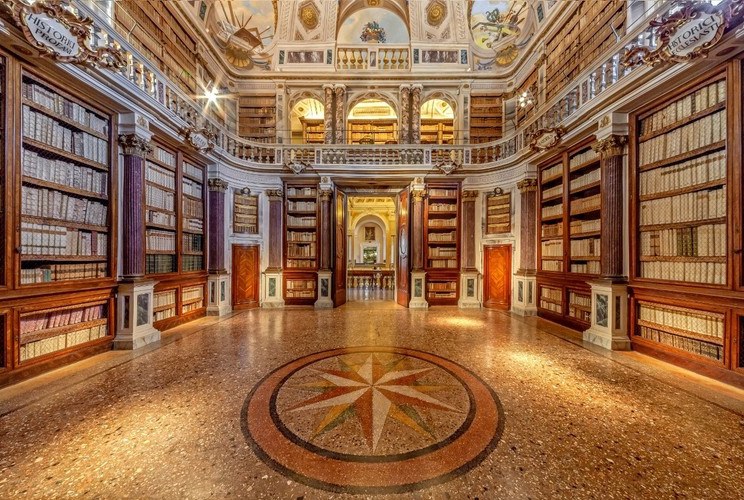 Imola, Biblioteca comunale