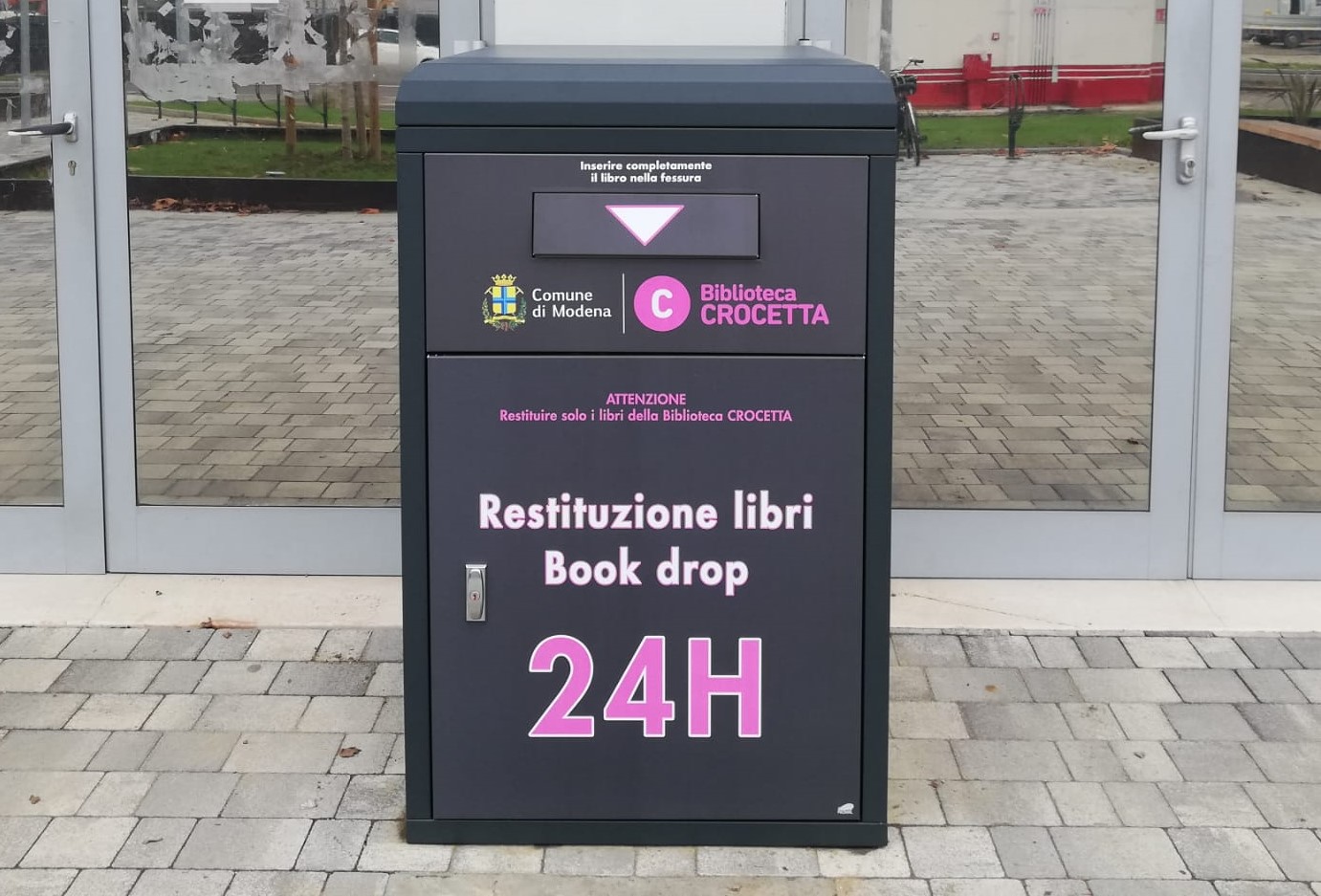 Biblioteca comunale Crocetta, Modena: nuovi allestimenti 2023 - Book drop box