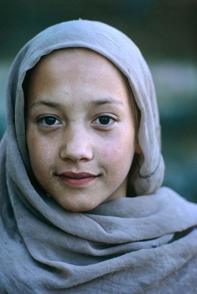 Young girl, Kabul, AFGHANISTAN, 1969 © Eve Arnold/Magnum Photos