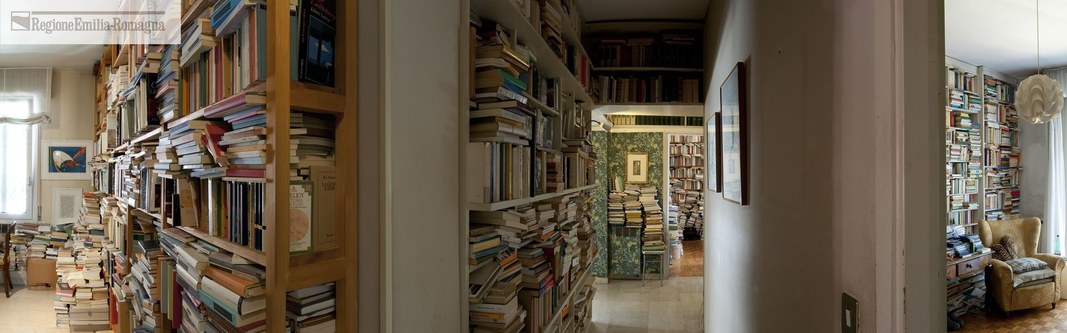 La casa dei libri: l'abitazione di Ezio Raimondi a Bologna. Foto Andrea Scardova, Regione Emilia-Romagna