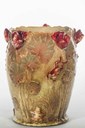 Vaso con rane e ninfee in una palude, 1898-1900 (creazione), 1904-1907 (realizzazione), Arte della Ceramica, collezione privata Pistoia