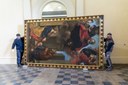 C. Serra, I Santi- movimentazione del quadro da salone centrale Palazzo del Merenda- Foto Andrea Bonavita