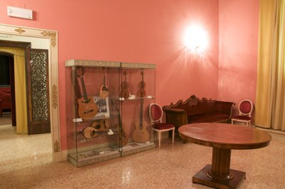 Pieve di Cento (BO), Teatro Alice Zeppilli, una sala del foyer