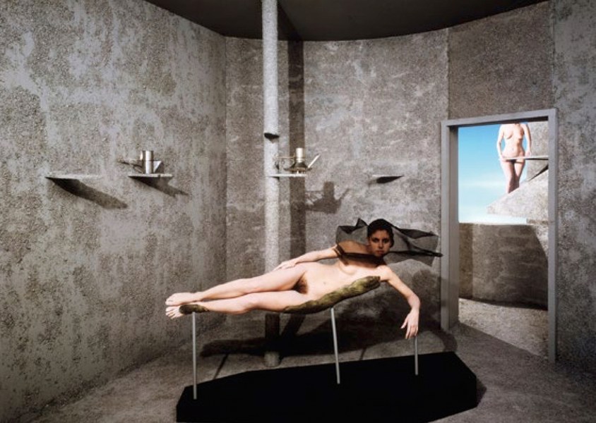 Occhiomagico, La camera chiara di Narciso 1981 Stampa vintage Cibachrome 30 x 40 cm ©Occhiomagico, Courtesy Collezione Ettore Molinario 