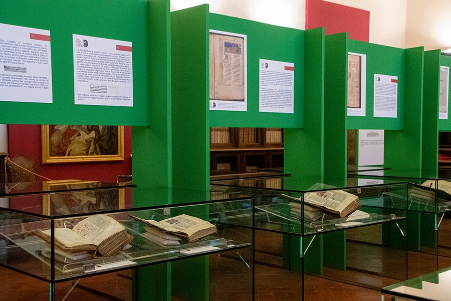 Cesena, Biblioteca Malatestiana, allestimento della mostra