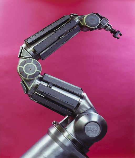 PETER FRASER, Robotic Arm with seven degrees of movement,dalla serie "Deep Blue" ©Peter Fraser