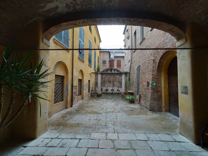 Ferrara, Complesso delle Sinagoghe, Cortile interno Via Mazzini 95