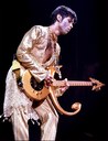 Prince in concerto alla Wembley Arena, 1995  Foto Mark Allan