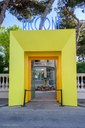 "Il portale del tempo" di Marco Morosini, accesso alla villa. Foto di Daniele Casalboni