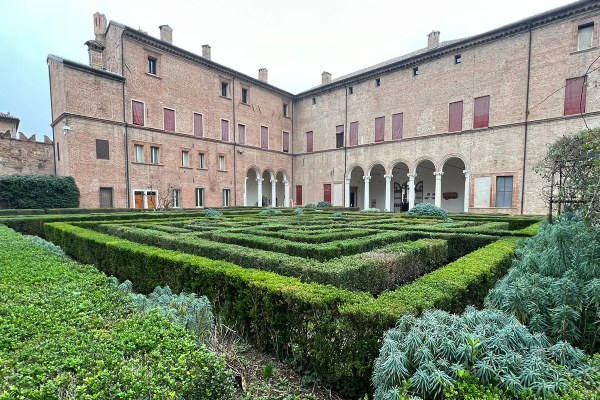 Palazzo Constabili_Ferrara_C.Tovoliweb.jpg