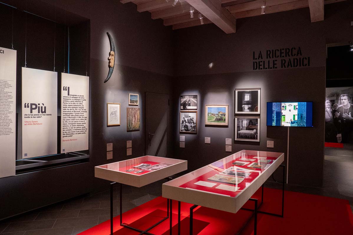 (Allestimento mostra "Bernardo Bertolucci. Il Novecento". Ph. Lorenzo Melegari)