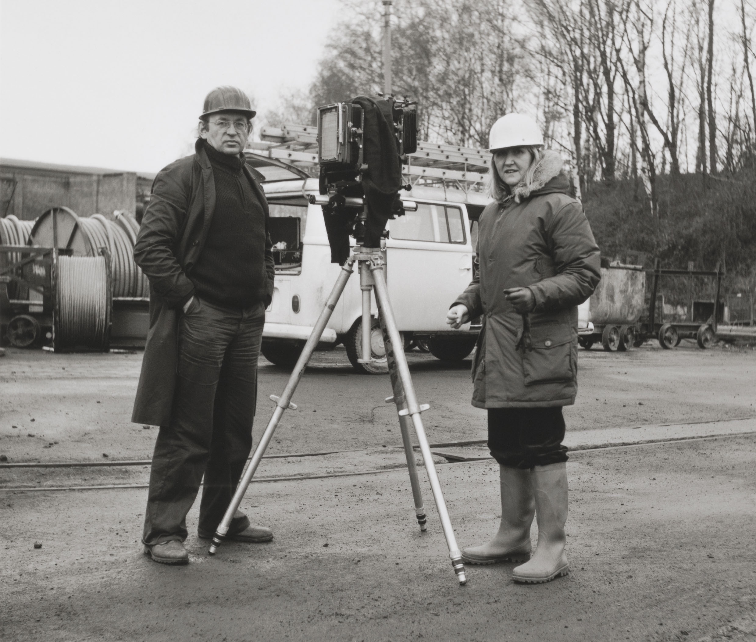 nella foto:  Bernd e Hilla Becher alla miniera di carbone Ensdorf, Saarland, Germania, 1979