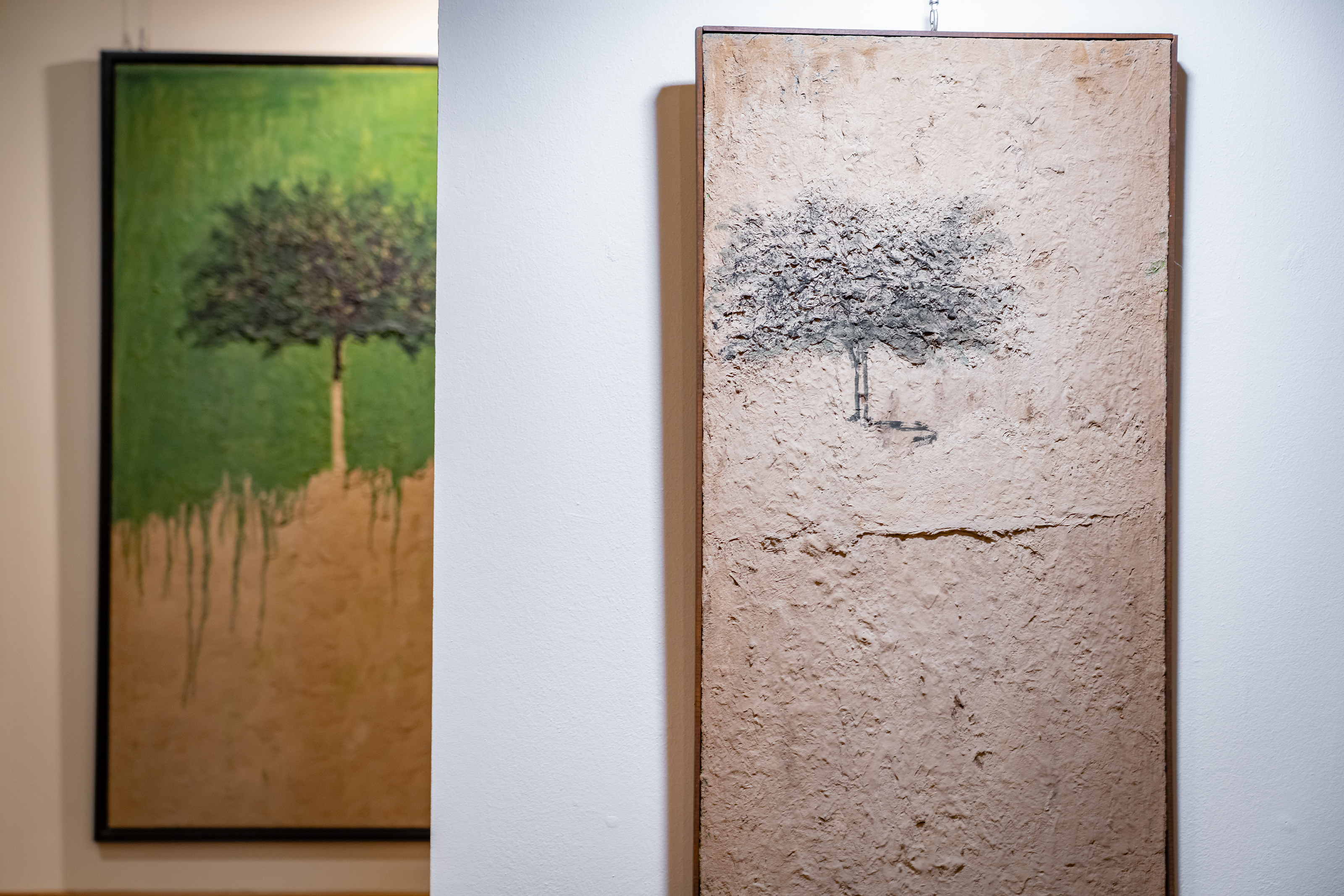 (nella foto: allestimento della mostra. Foto di Michele Riccomini)