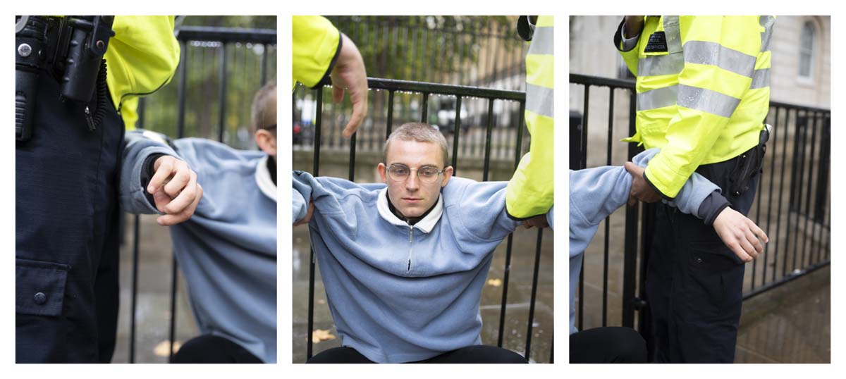 Andy Sewell, Slowly and Then All at Once, London, 2019 © Andy Sewell)