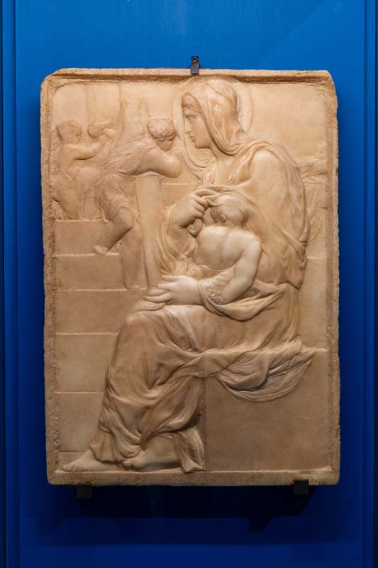 Michelangelo Buonarroti, Madonna della scala, 1490 circa, marmo, 56,7x40,1 x cm; Firenze, Casa Buonarroti