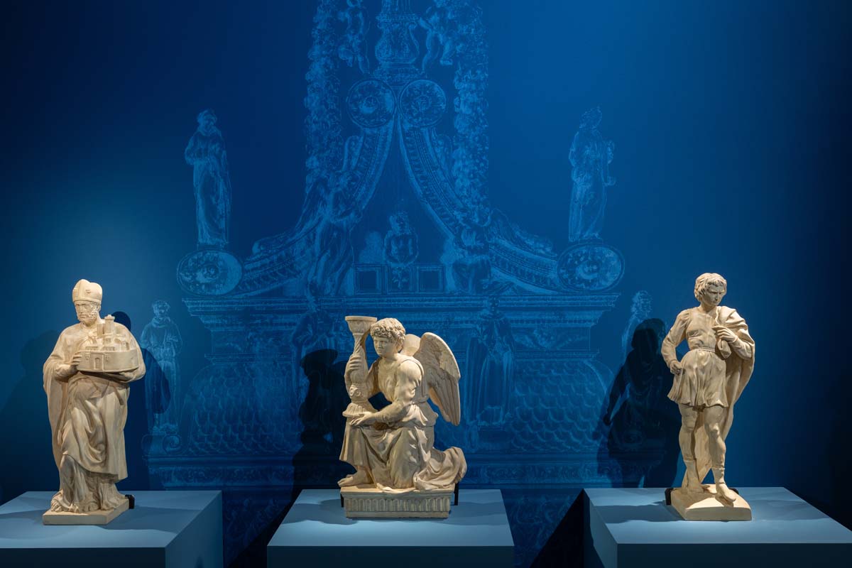 Michelangelo, San Petronio, l'Angelo reggicandelabro e San Procolo, riproduzioni in mostra