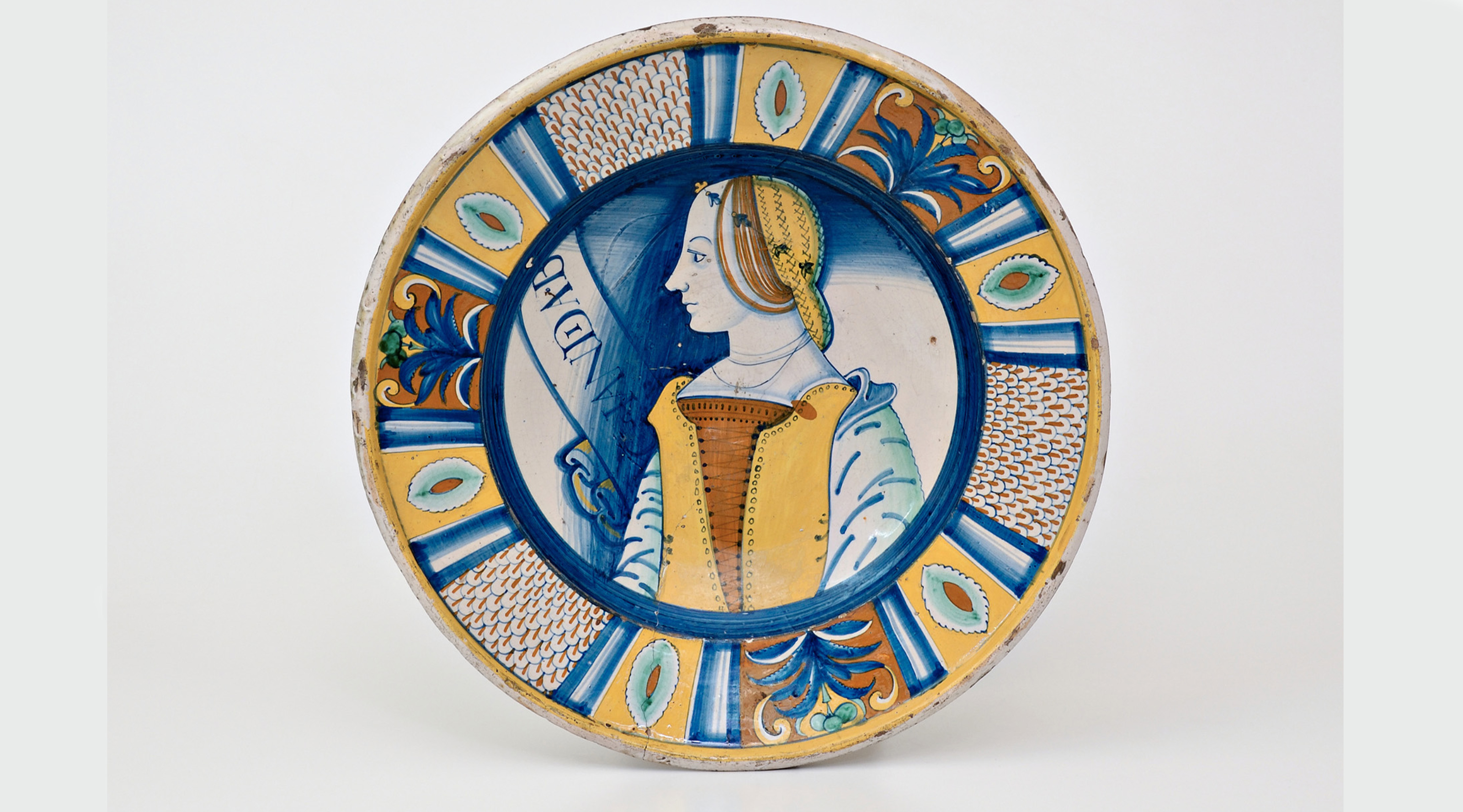 una delle ceramiche rinascimentali esposte in mostra