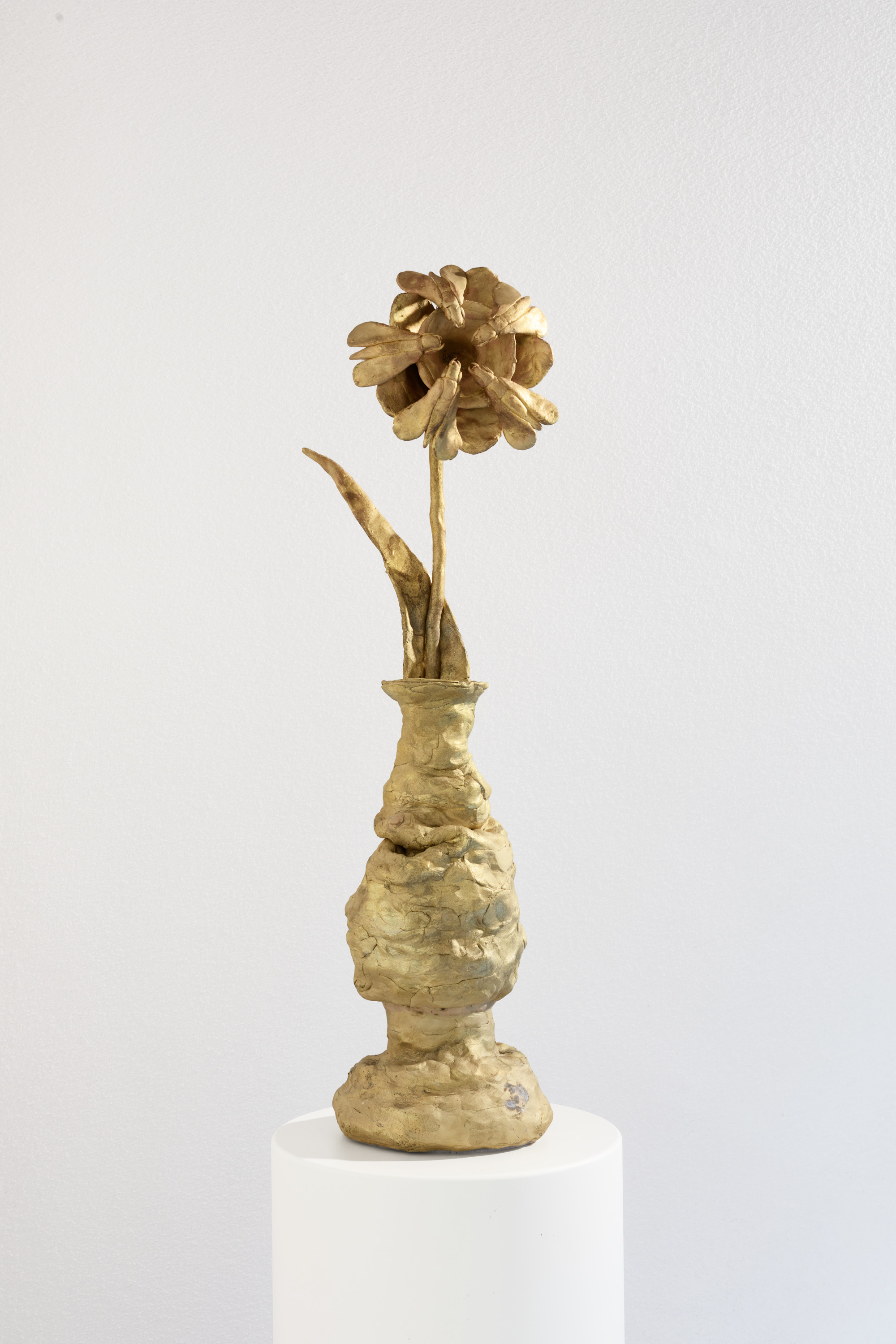 Evgeny Antufiev, Untitled, 2026, Bronzo, 50 x 20 x 20 cm. Courtesy l’artista, z2o Sara Zanin (Roma) ed Emalin (Londra). Foto di Carlo Favero