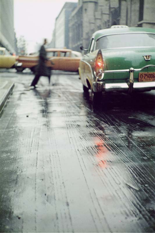 (Untitled, undated, 
©Saul Leiter Foundation)