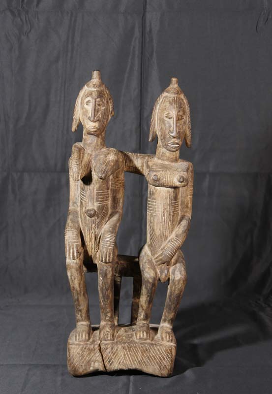 Coppia Maschile e femminile seduta, Dogon, Mali, XX Secolo