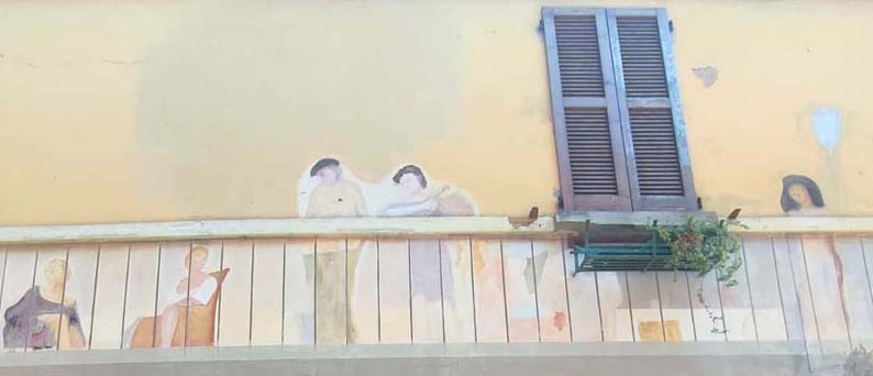 Figure al balcone di Giuseppe Gagliardi (1987), opera oggetto di restauro