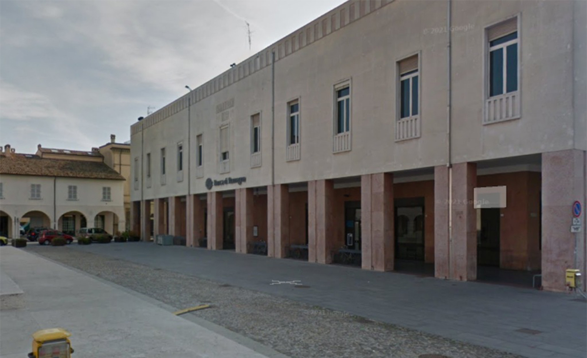 Fondazione del Monte. Qui sono ospitate le aule studio della biblioteca Trisi