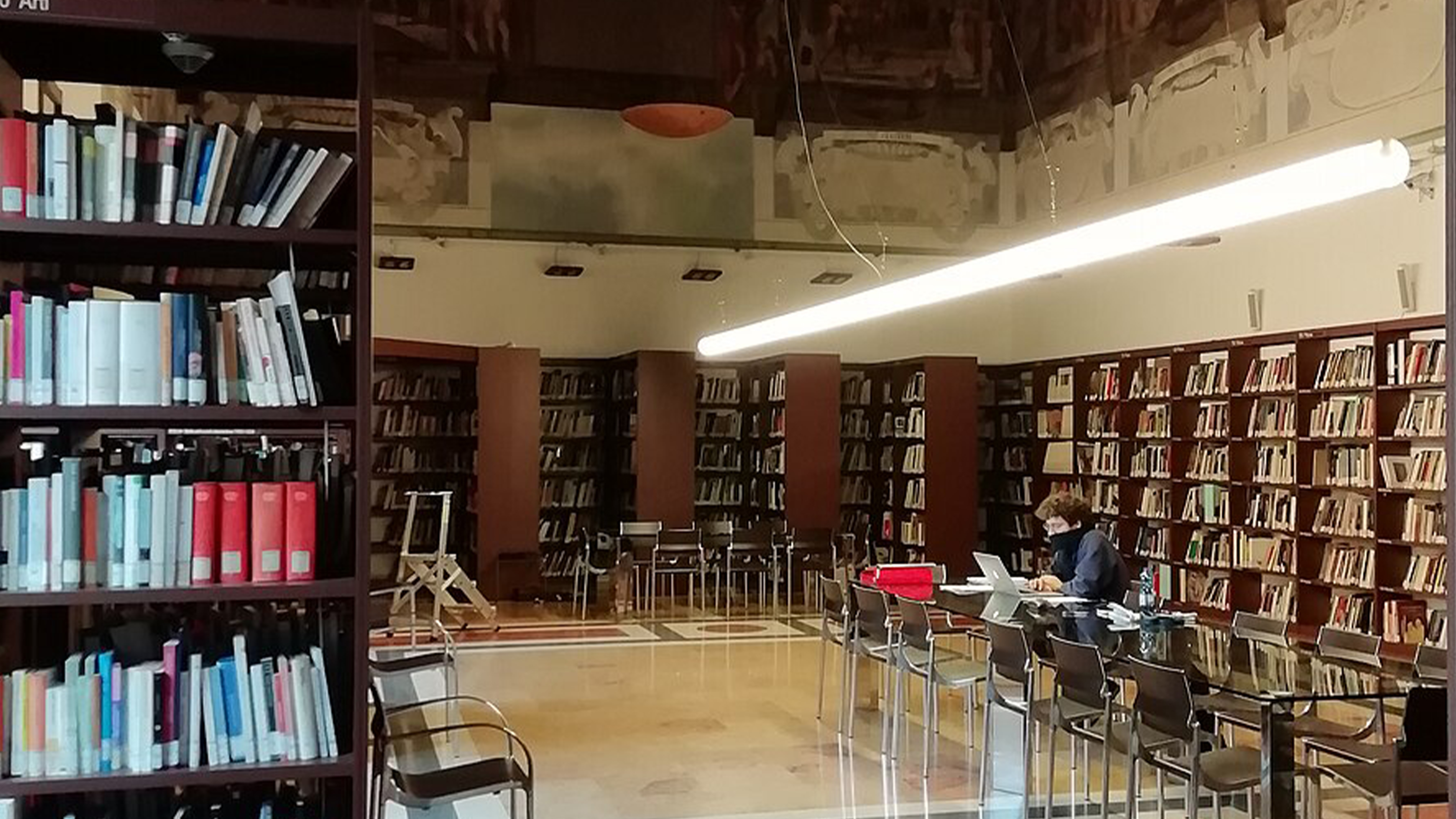 Mediateca Guglielmi. la sala di consultazione. Foto Wikimedia