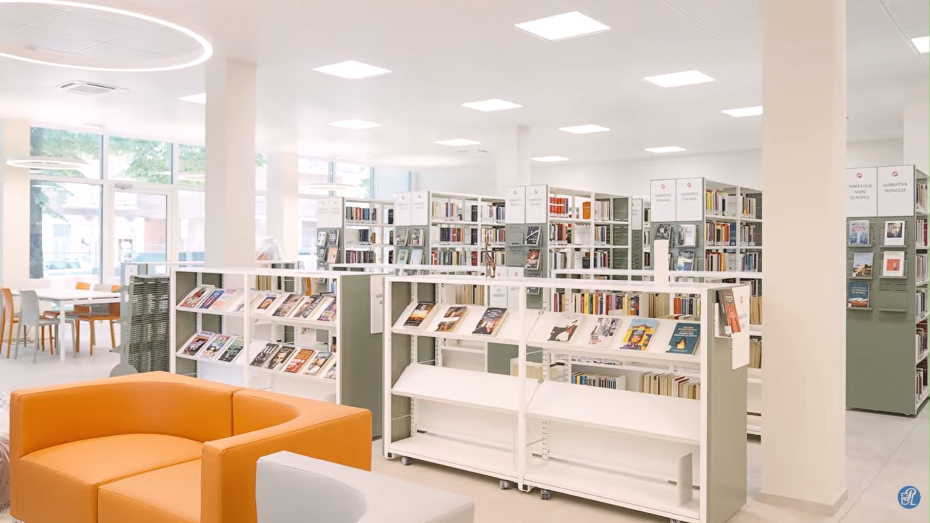 Un interno della Biblioteca comunale Dante a Piacenza