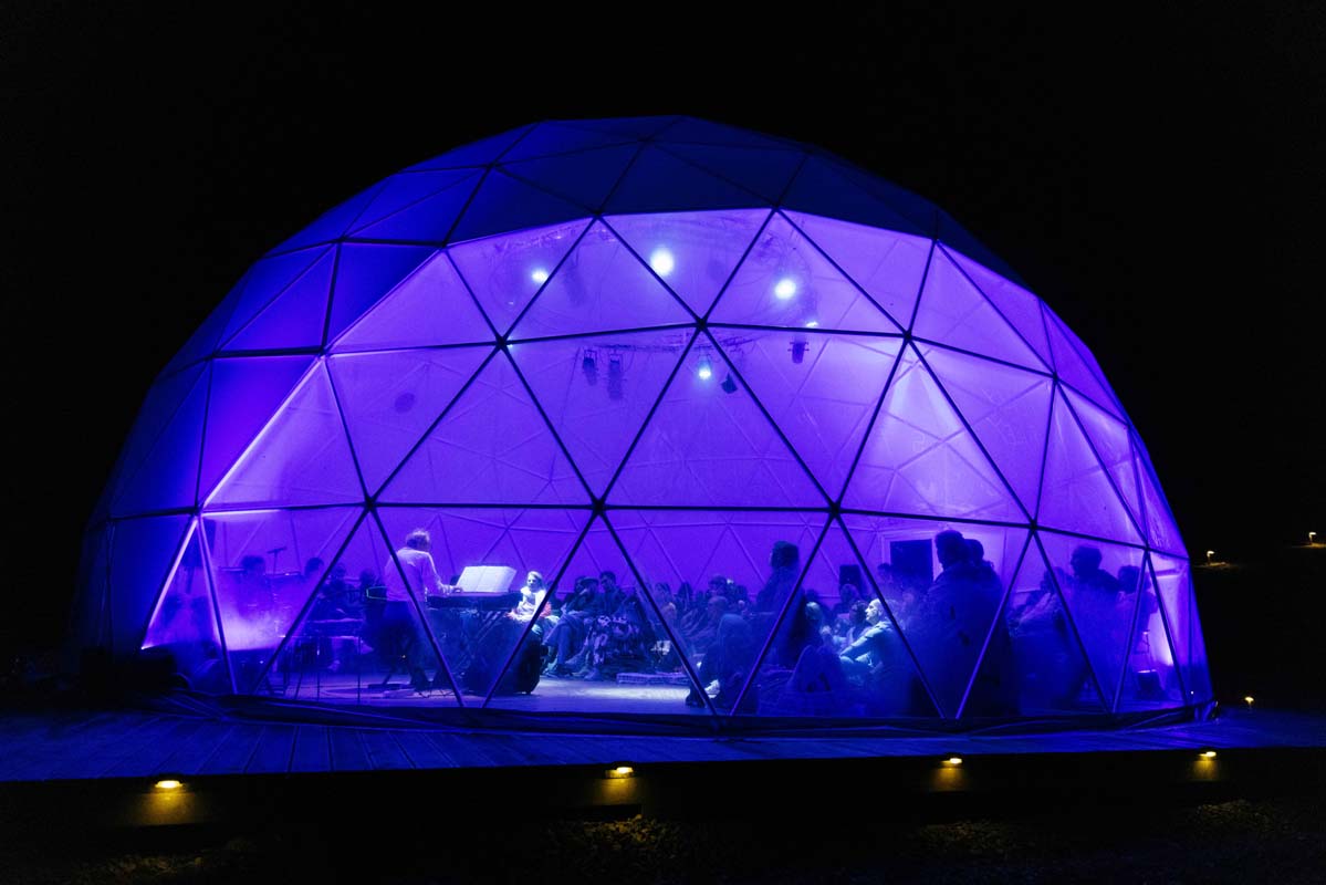 The Globe Performing Space, notte