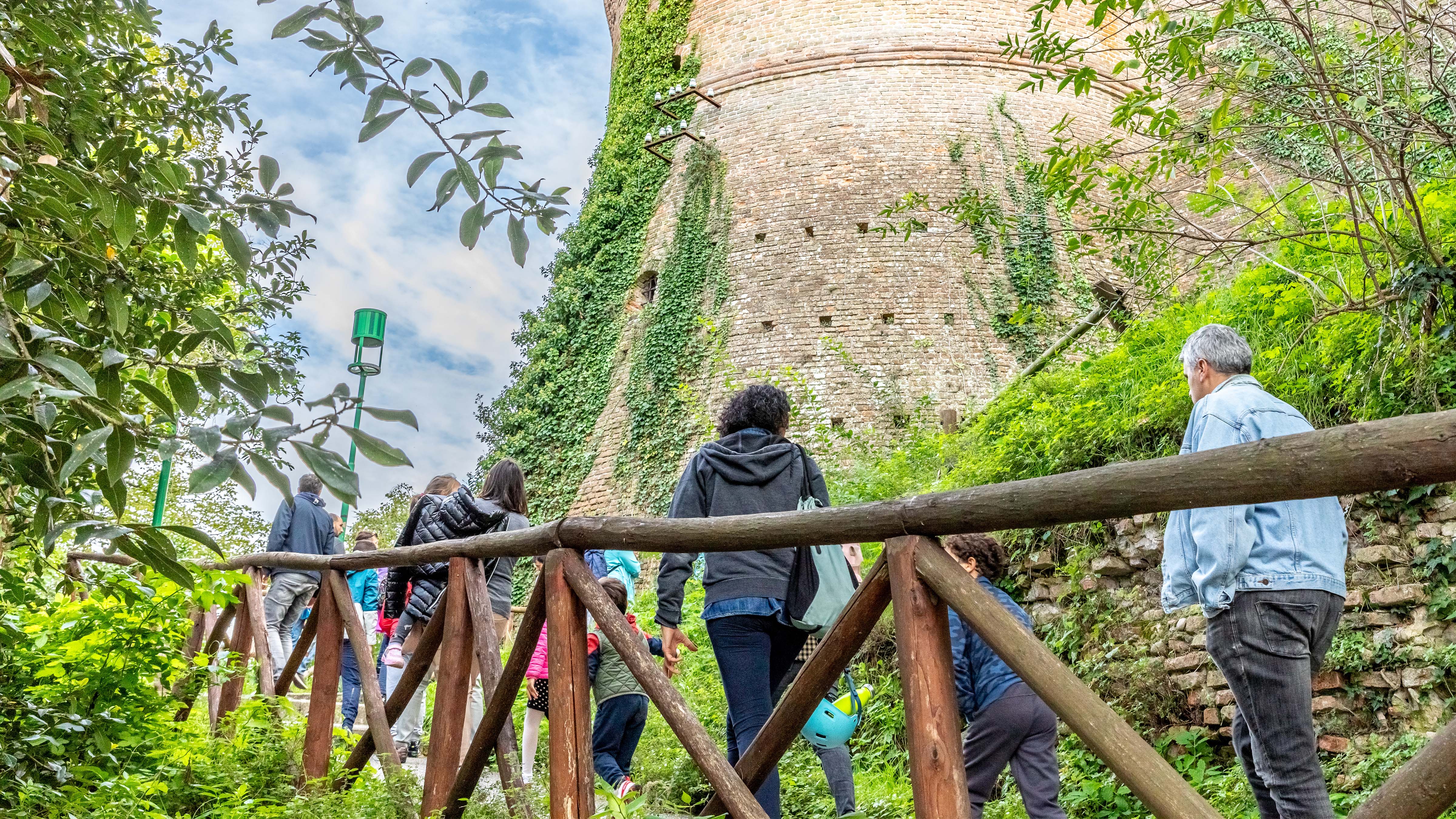 (Passeggiata Patrimoniale al Parco della Rocca di Cesena. Foto Comune di Cesena)