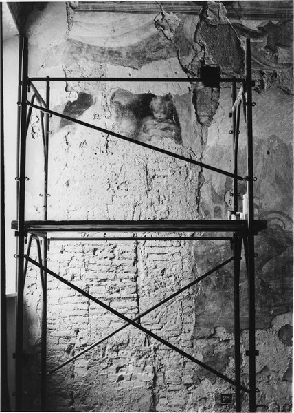 7 1977 Sala del Parmigianino prima del restauro.jpg