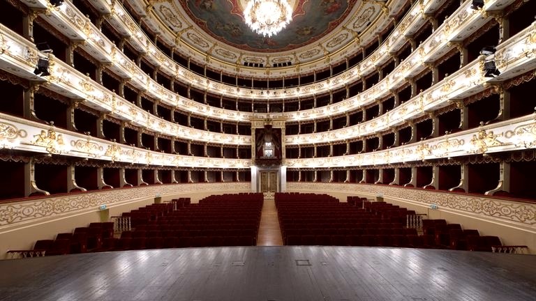 Foto > Teatro Regio di Parma - Fotografia di Andrea Scardova (Fototeca IBC)