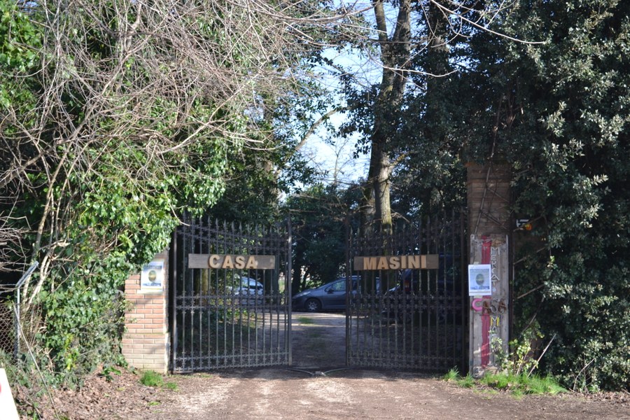 Cancello di ingresso di Casa Masini